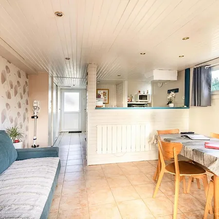 In Criquetot-lesneval With Wifi Holiday home